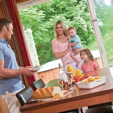 Westholme Lodges