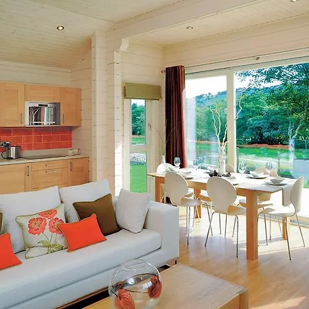 Westholme Lodges *