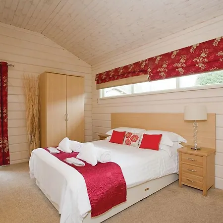 Westholme Lodges *