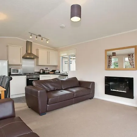 Westholme Lodges *